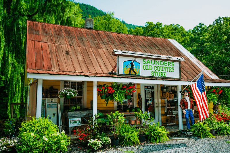Saunders Old Country Store