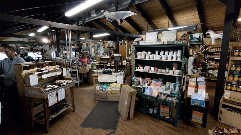 The Country Store That Makes Souvenirs Actually Worth Buying