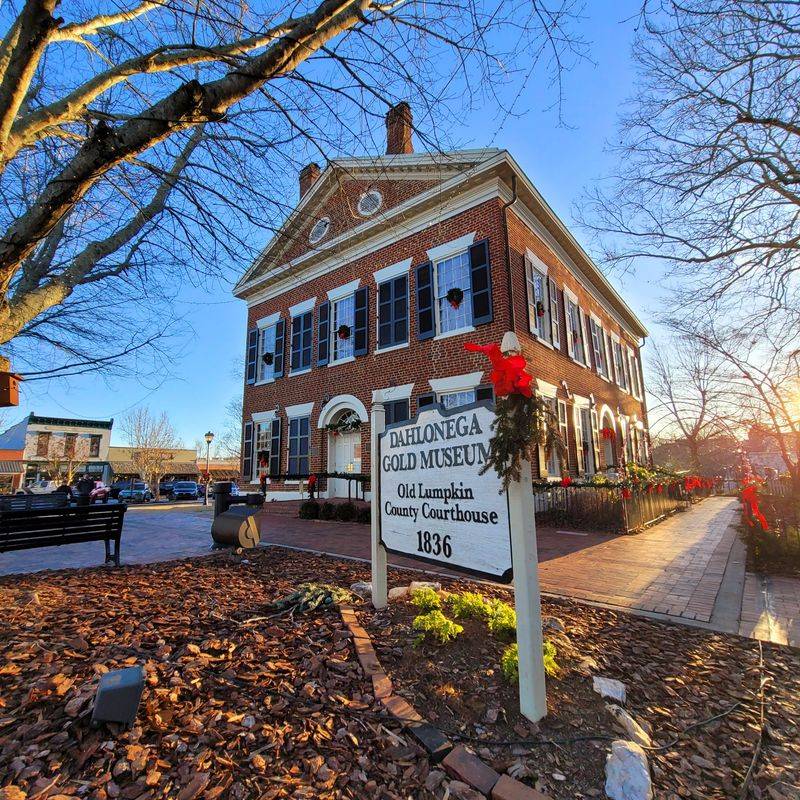 The Courthouse Museum Holds A Nugget You'll Want To Stare At The Courthouse Museum Holds A Nugget You'll Want To Stare At