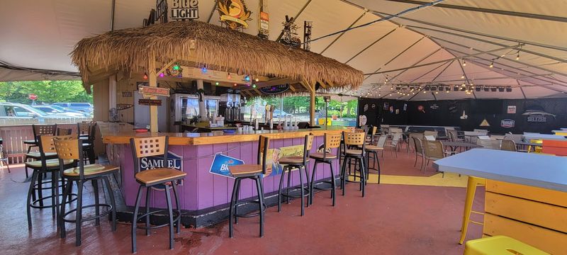 Sloppy Duck Saloon (Erie)