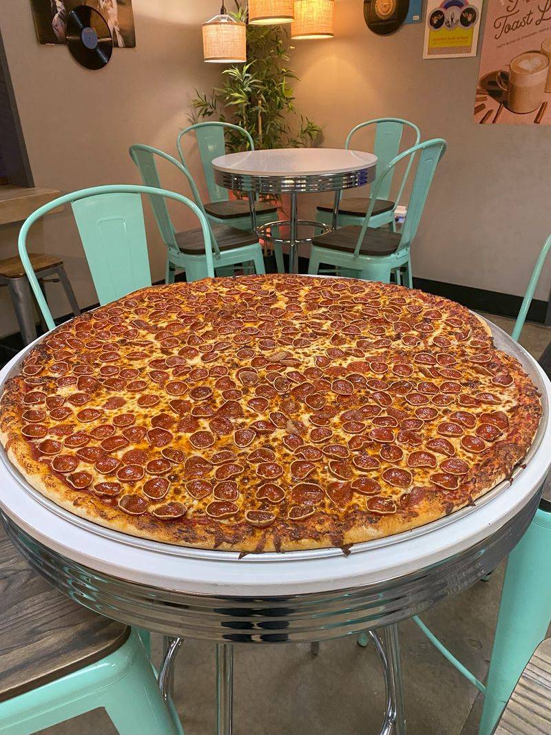 The Cove Pizza Company, Ontario