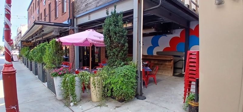 A Dog Menu That Regulars Actually Use