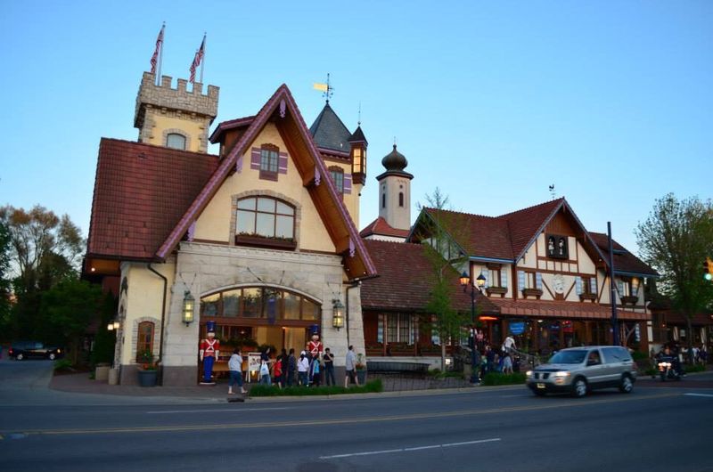 Chicken Dinners With Stories In The Walls