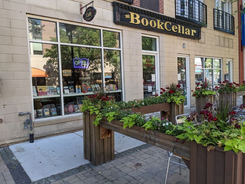 An Independent Bookstore 