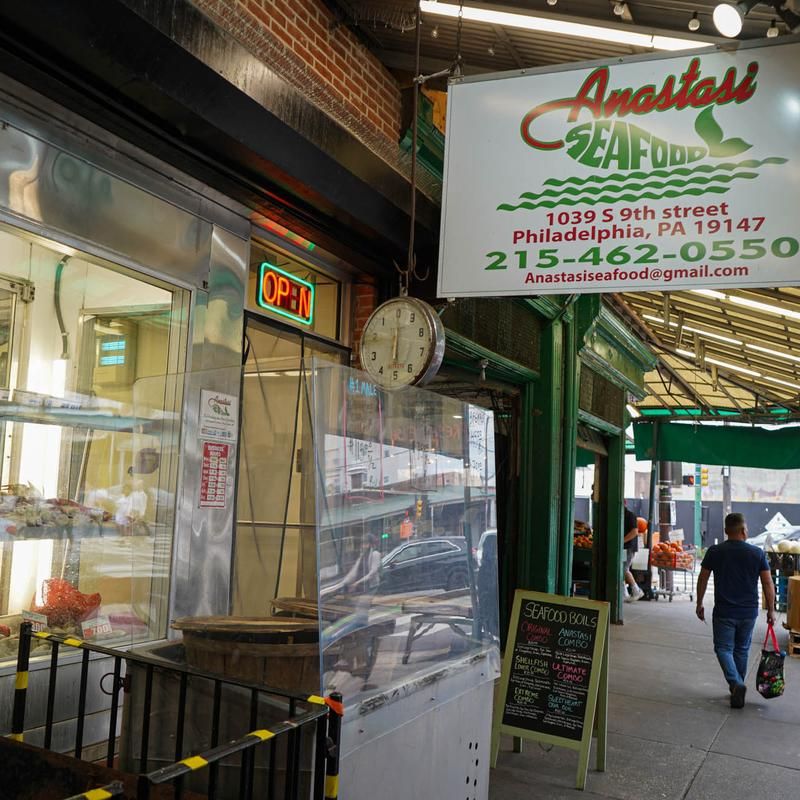 Blue Crabs Are Surprisingly Hard To Find Fresh In Philly