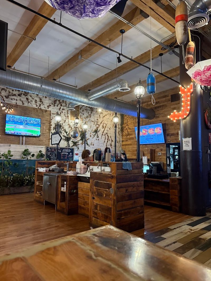 Lowcountry South Loop - 1132 S Wabash Ave