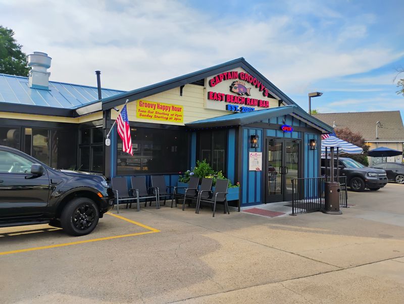 Captain Groovy's Grill & Raw Bar – Norfolk, VA