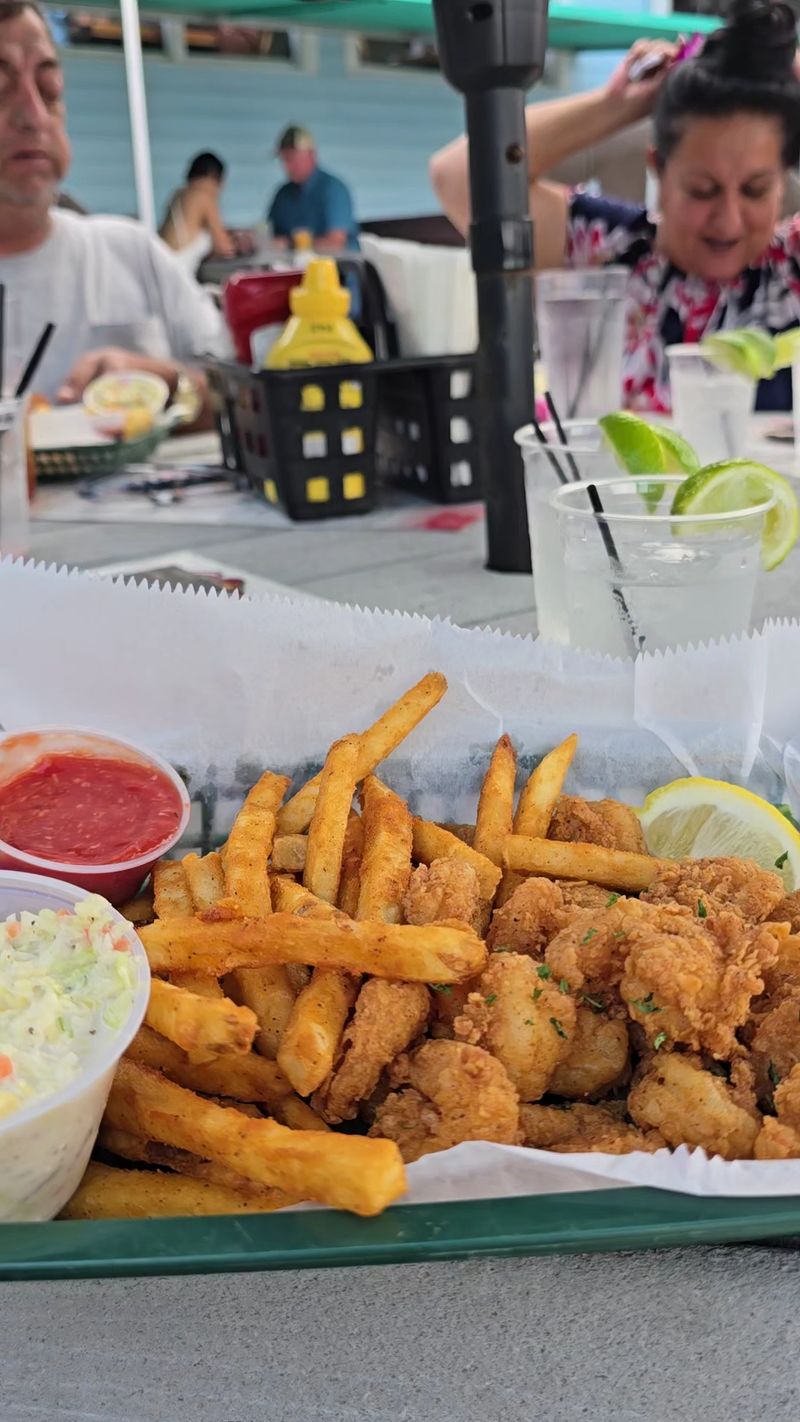 Squid Lips Overwater Grill