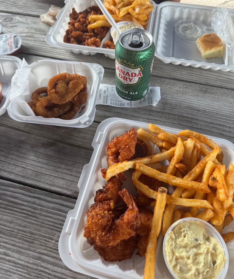 Fish & Fancy Seafood Take Out – Villas