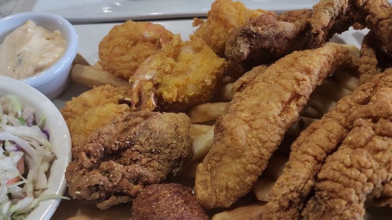 Cassandra’s On The River, Shreveport