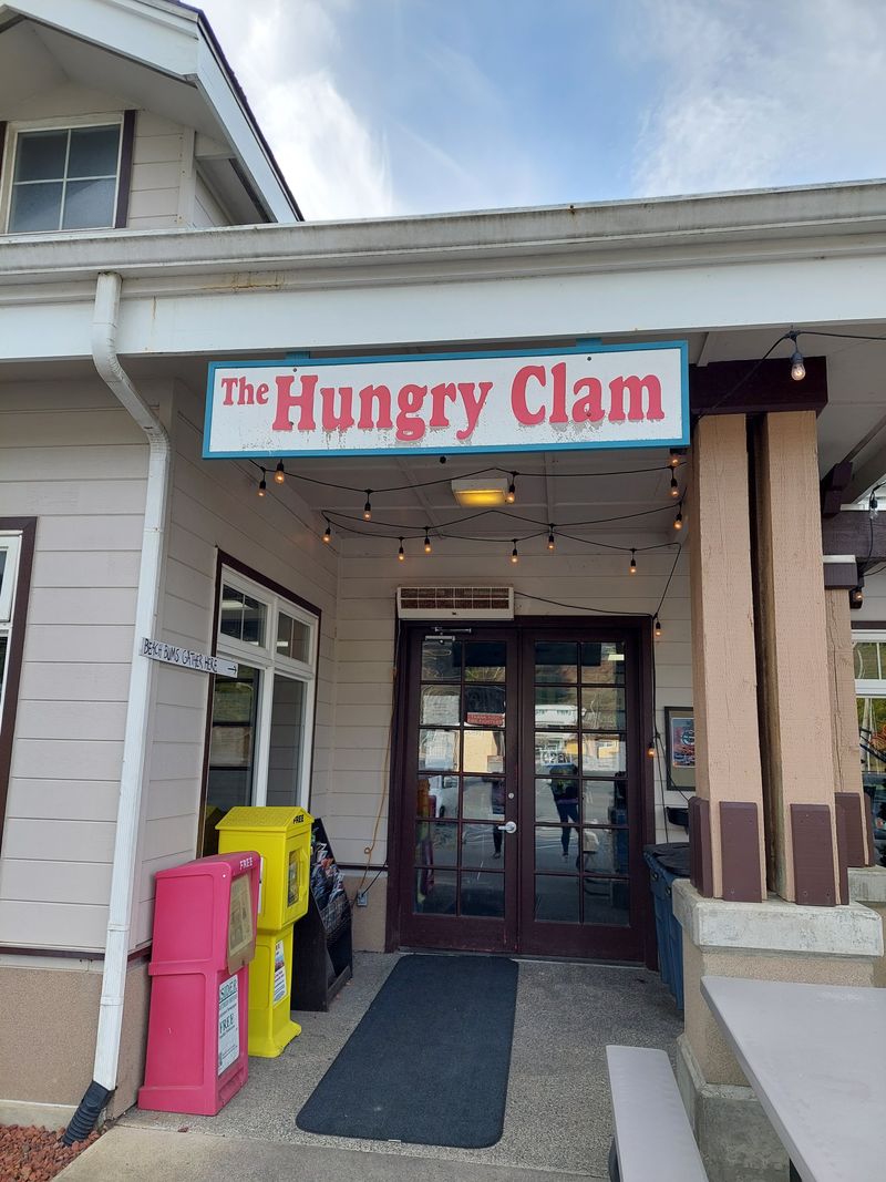 The Hungry Clam