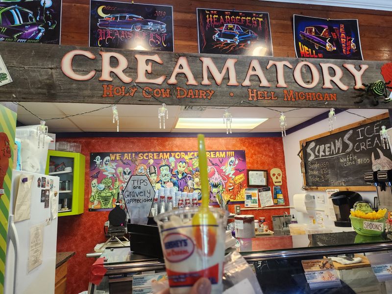 Mini Golf Among Groans And Giggles