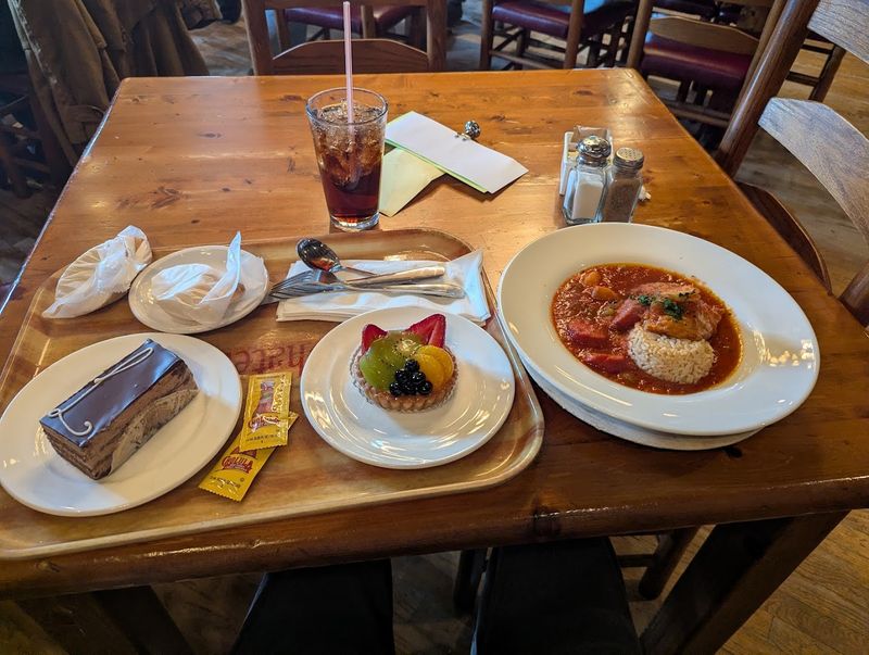 A Menu Built for Serious Lunch Lovers
