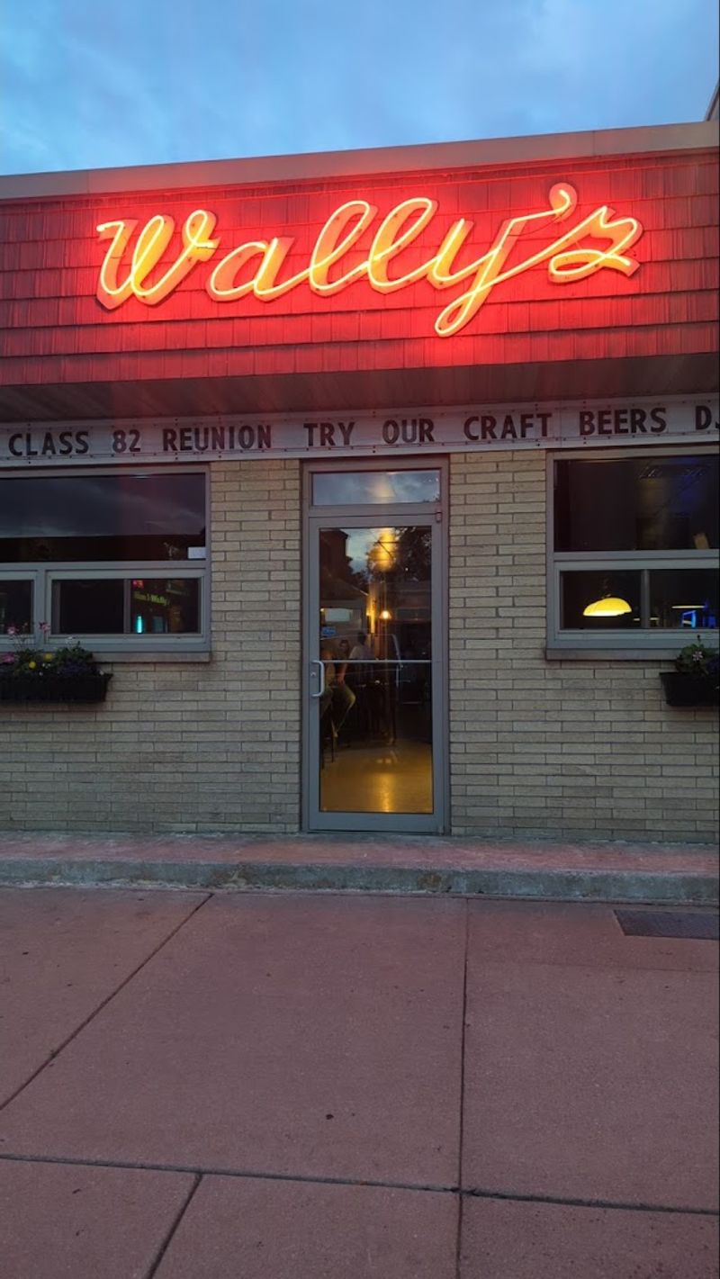 Wally’s Bar & Grill, Gladstone