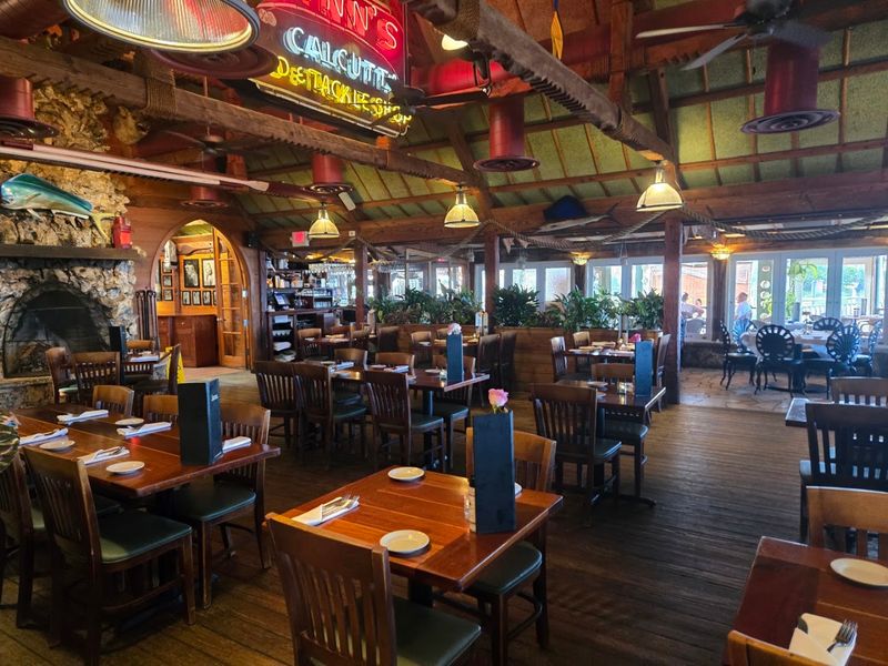 The Decor And Atmosphere Channel Authentic Old Florida