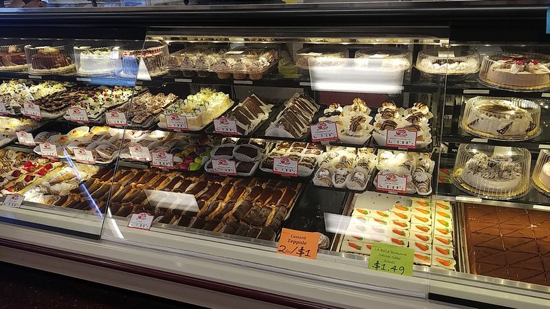 An Italian Bakery That Smells Like A Dream