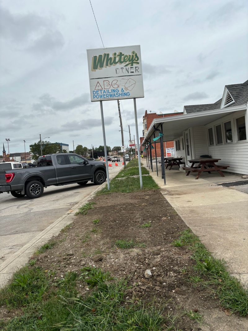 Whitey's Diner, Fremont