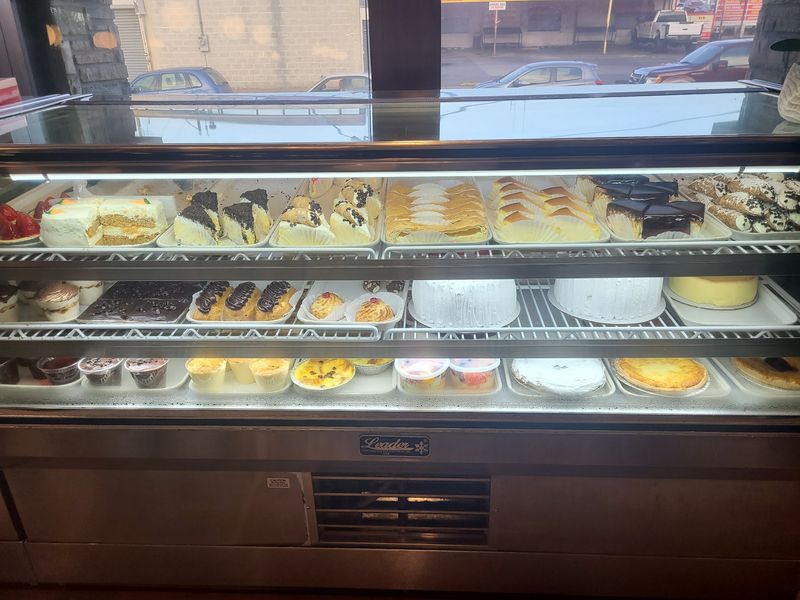 The Dessert Case Is A Trap, Happily