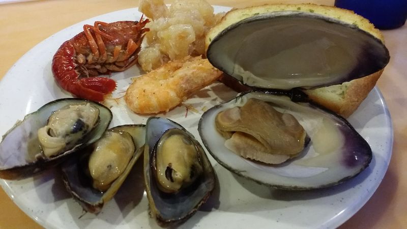 Oysters And Clams For The Raw Bar Lovers