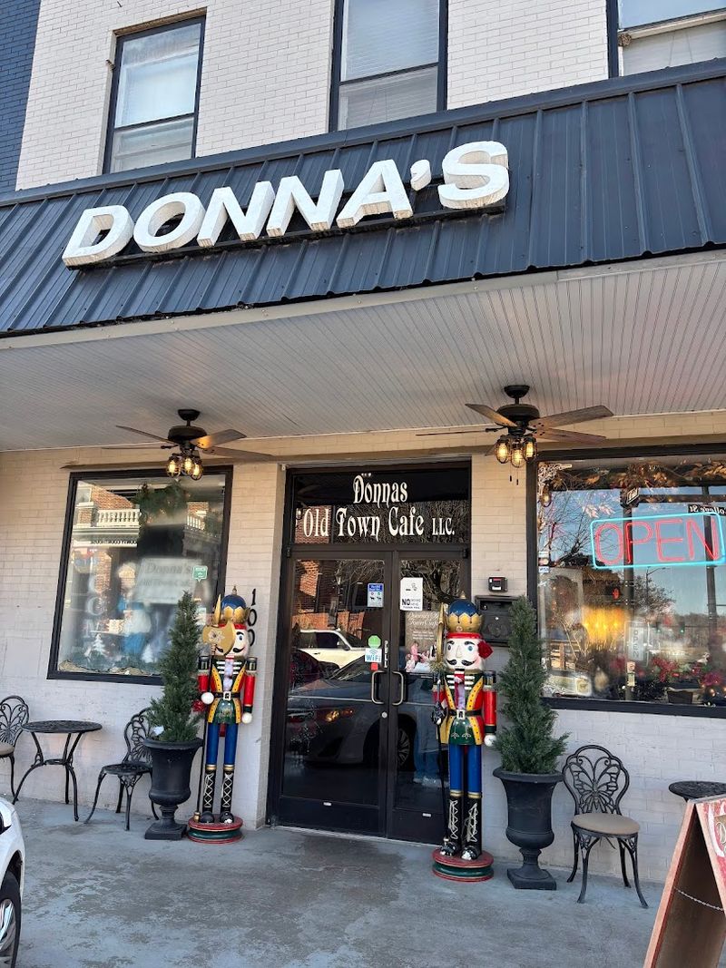 Donna's Old Town Cafe Deserves A Trip All Its Own