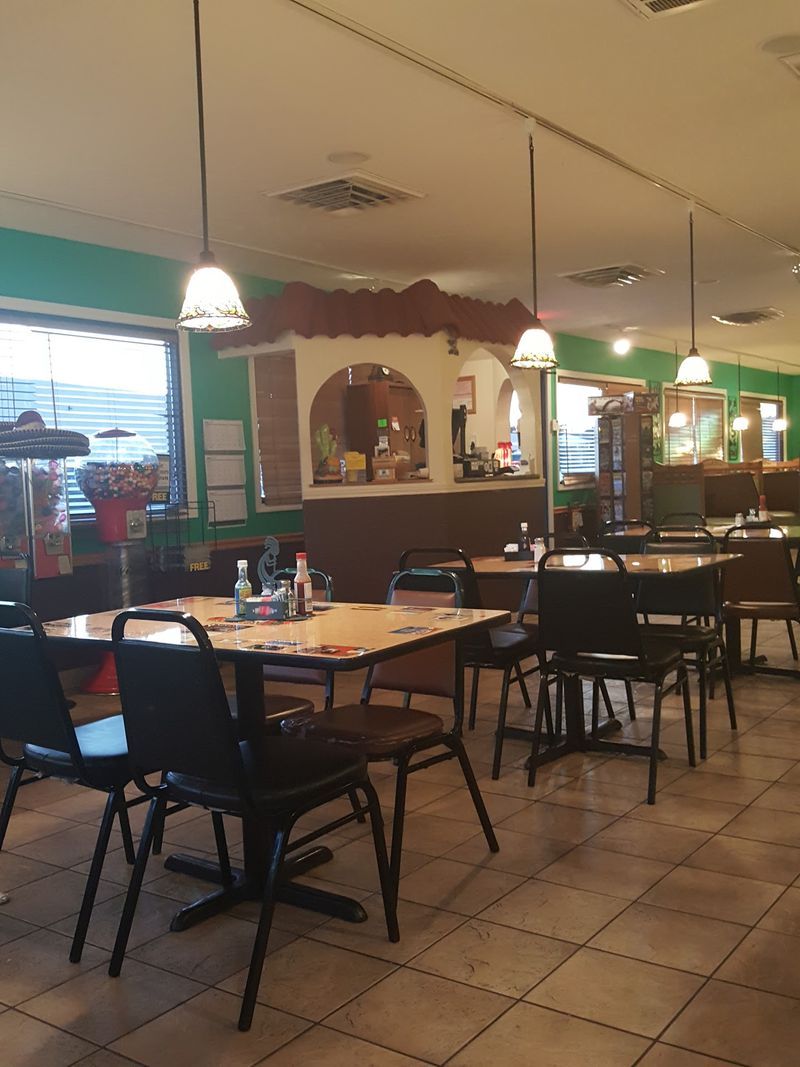The Dining Room Keeps Things Relaxed
