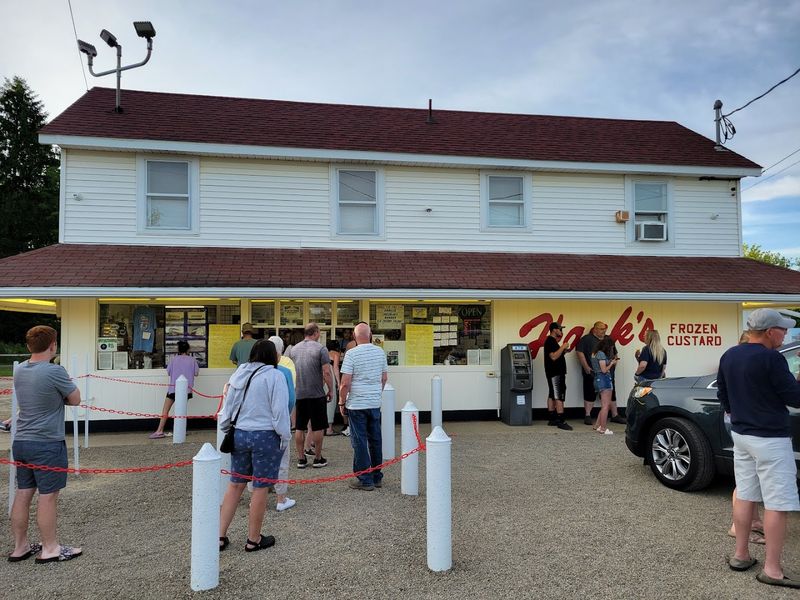 Hank's Frozen Custard, Conneaut Lake