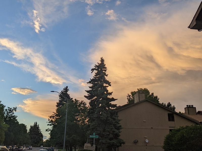 Shopping and Browsing the Old Town Way