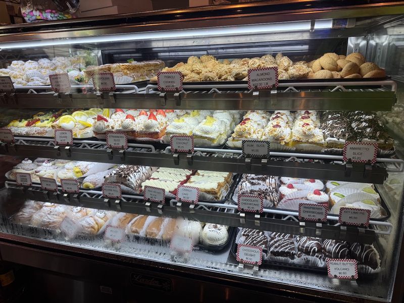 The Display Case That Stops Everyone In Their Tracks The Display Case That Stops Everyone In Their Tracks
