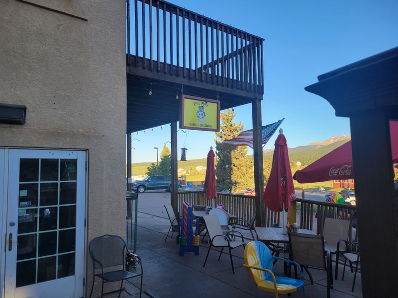 Russ's Place – Divide