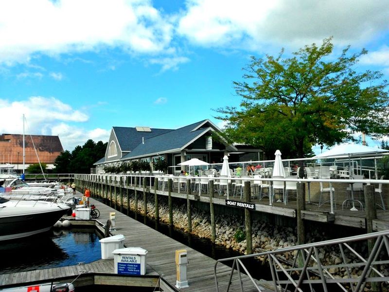 The Lake House Waterfront Grille