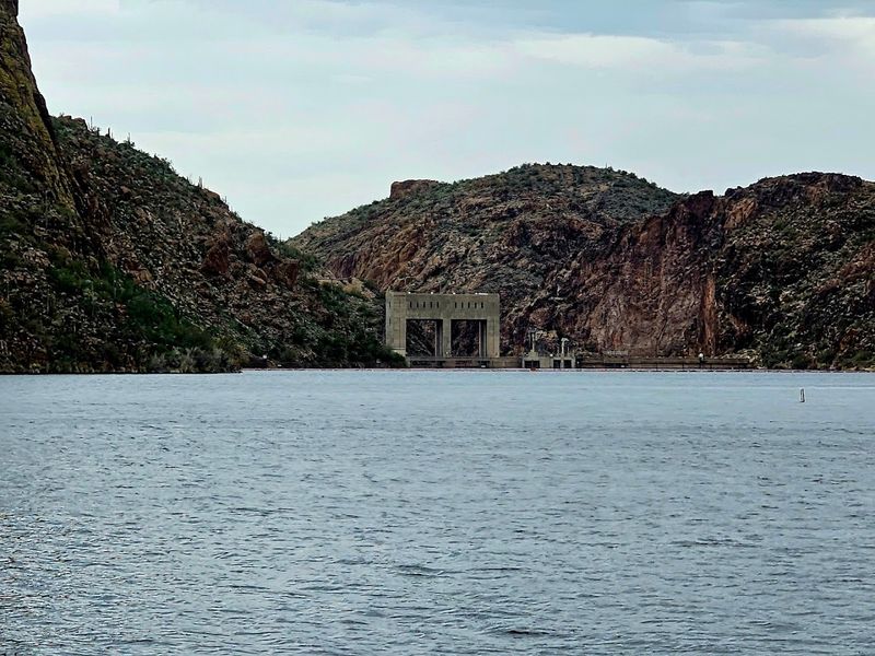 The 3-Course Meal: Surprisingly Good Food on the Water