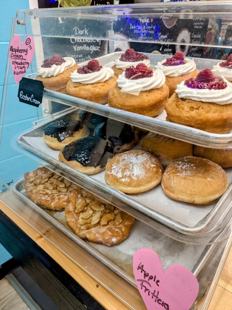 The Donut Grove, Orono