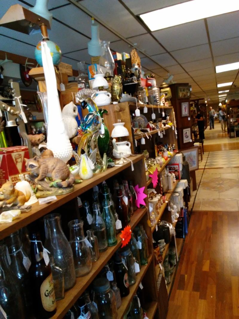 The Dover Antique Mall Etc., Dover, PA The Dover Antique Mall Etc., Dover, PA