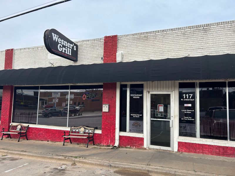 The Downtown Setting Suits A Classic Breakfast Stop