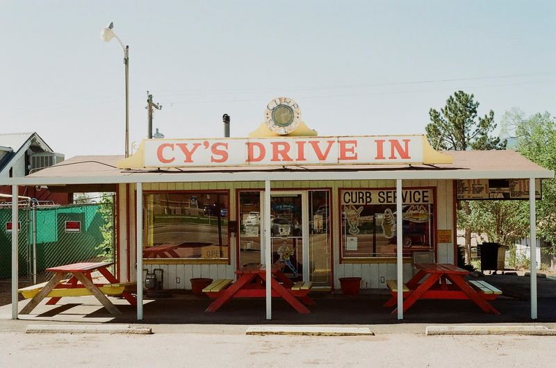Cy's Drive-in