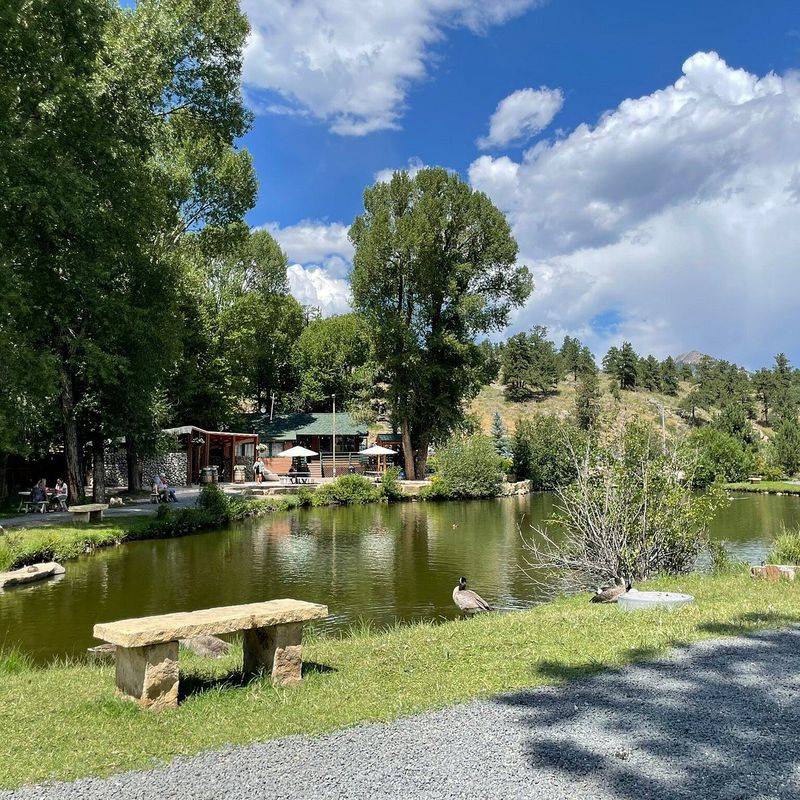 A Mountain Town Cafe With Serious Local Pull