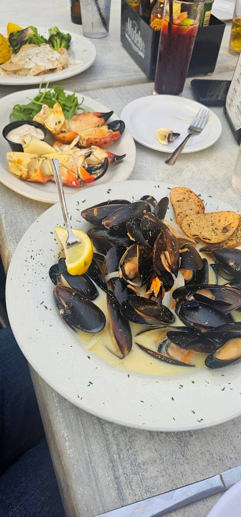 Fresh Seafood And Local Dining