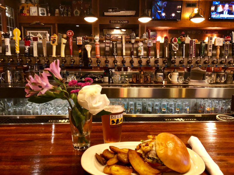 Aristocrat Pub & Restaurant