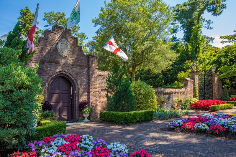The Elizabethan Gardens