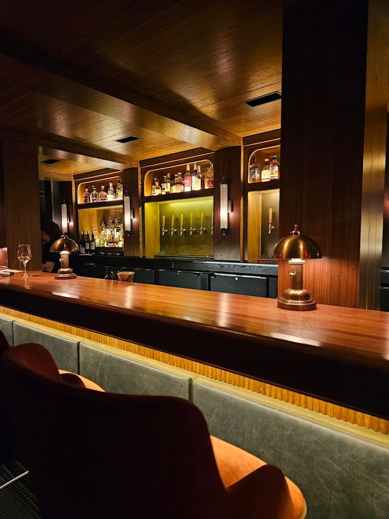 Bentwood Tavern, New Buffalo