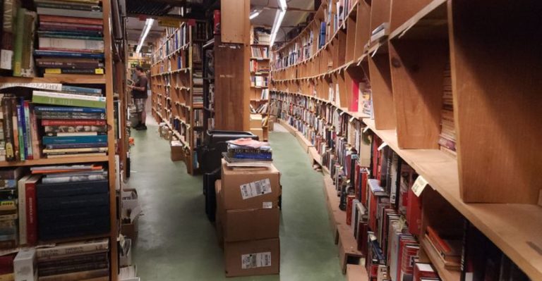 The Enormous Used Bookstore In Florida That Takes Nearly All Day To Explore