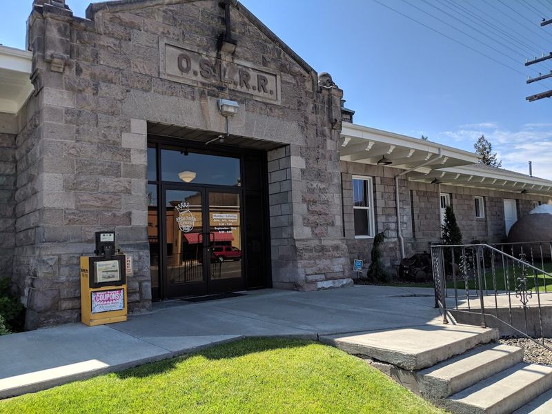 The Spud Sellar Gift Shop And Potato Station Cafe