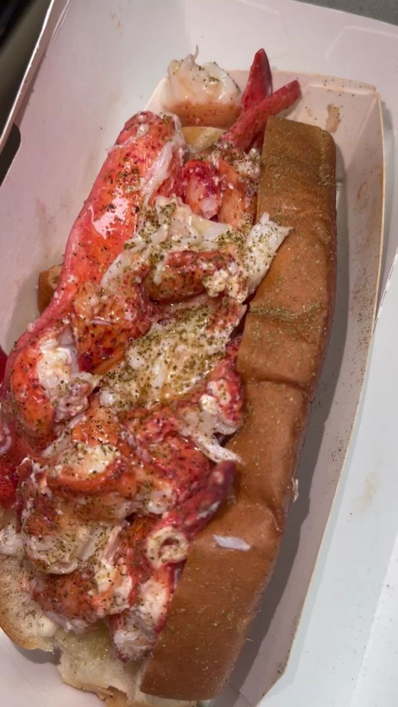 Maine Lobster Rolls That Actually Taste Like Maine