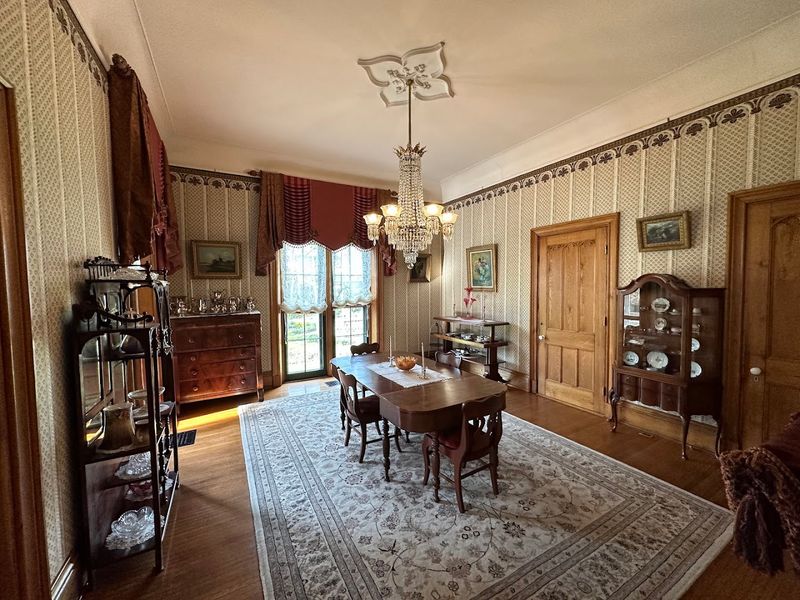 Original Furnishings That Transport You Back in Time