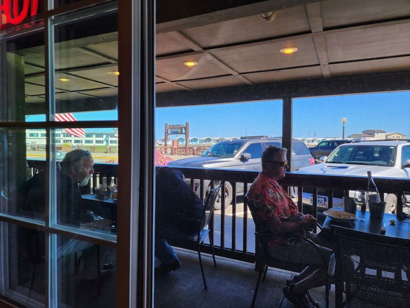 A Pet-Friendly Spot By The Sea