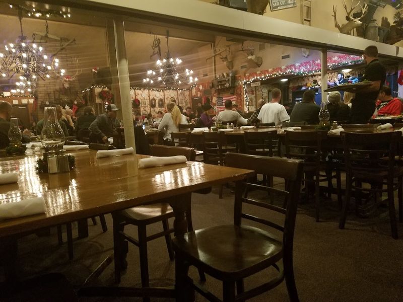 Hand-Cut, Oak-Broiled Steaks Made From Premium Midwestern Beef