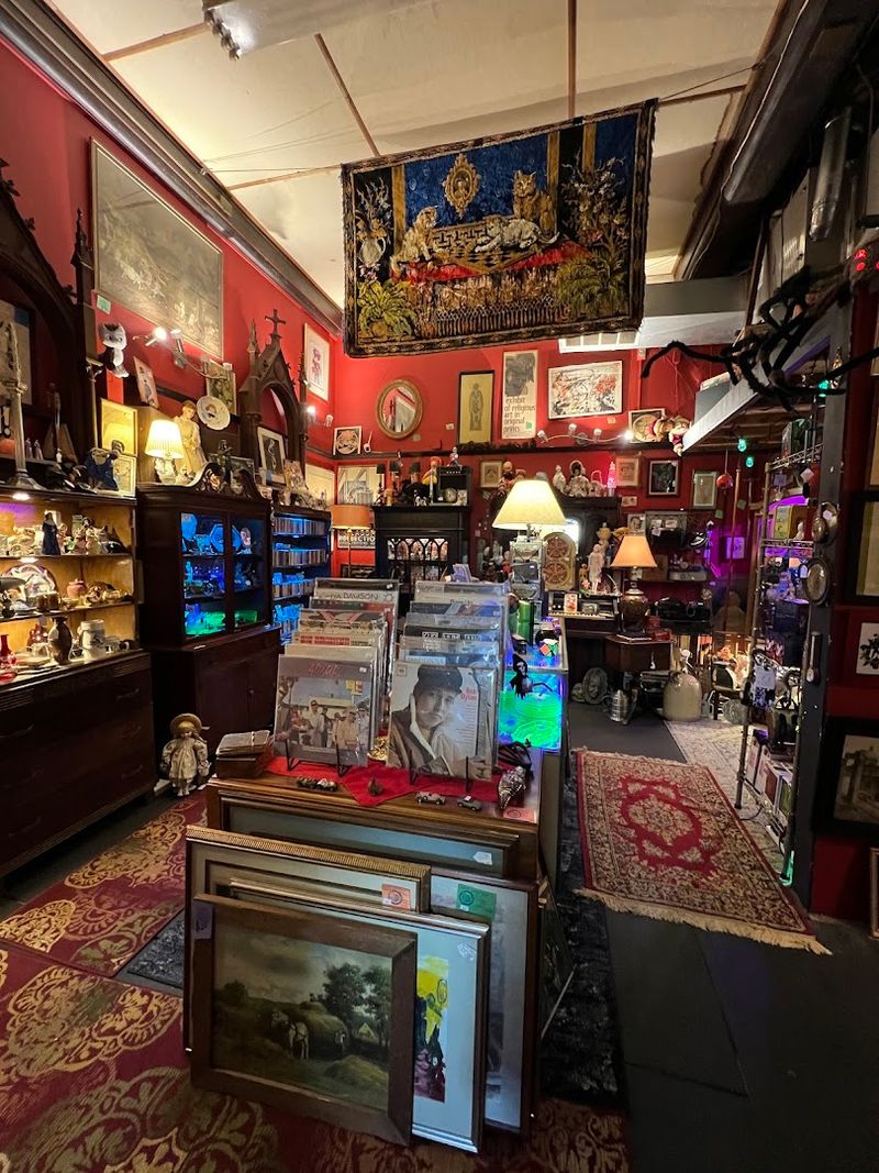 Free Pinball in the Back