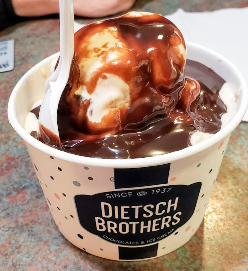 Signature Sundaes and Creative Combinations