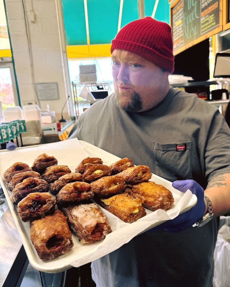 The Famous Dossant Is A Donut And Croissant In One