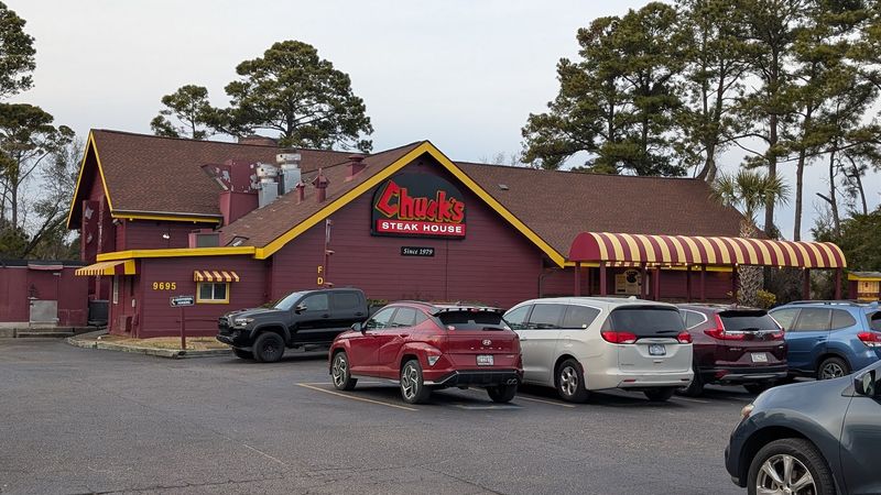 The Famous Free Cheese Bar Is A Crowd Favorite